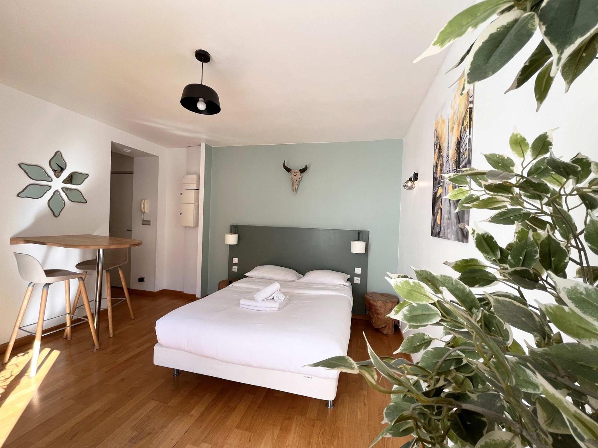 Appartement Service - En Face Du Musee - 5 *